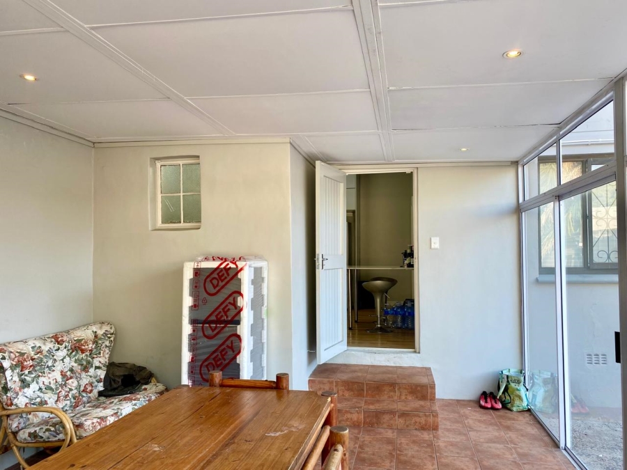 To Let 3 Bedroom Property for Rent in Kenilworth Western Cape